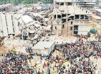 ২০১৩ সালের এই দিনে সাভারের রানা প্লাজা ধসে প্রাণ হারান ১১৩৬ জন পোশাক শ্রমিক