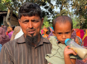 ফরিদপুরে গণপিটুনিতে নিহত ট্রাকচালক হান্নান শেখের এতিম শিশুকন্যা মুসলিমার পাশে দাঁড়িয়েছেন প্রধানমন্ত্রী তারেক রহমান; আজ সকালে ইউএনও ওই শিশুর বাড়িতে গিয়ে সহযোগিতার আশ্বাস দেন।
