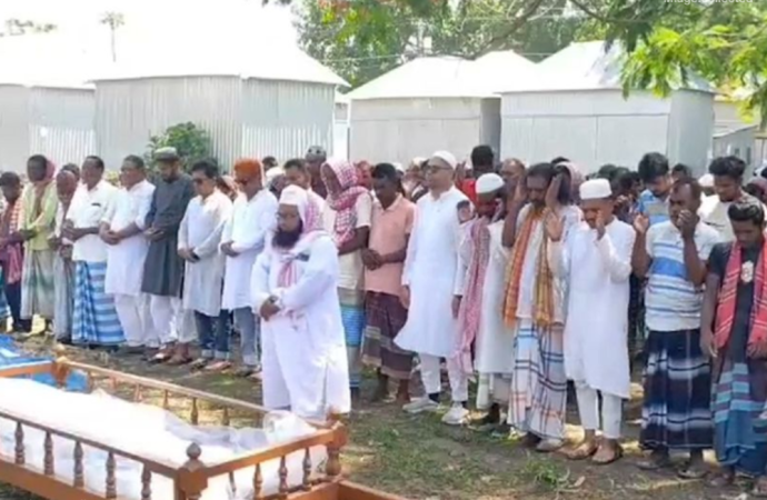 লেবাননের রাজধানী বৈরুতে ইসরায়েলি বোমা হামলায় নিহত বাংলাদেশি প্রবাসী দিপালী আক্তারের মরদেহ দেশে পৌঁছানোর পর ফরিদপুরের চরভদ্রাসনে রাষ্ট্রীয় ও স্থানীয় ব্যবস্থাপনায় দাফন সম্পন্ন হয়েছে।