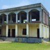 রাজবাড়ীর বালিয়াকান্দিতে সিঁড়ি ছাড়াই ৩৭ লাখ টাকা ব্যয়ে তালতলা সপ্তপল্লী উচ্চ বিদ্যালয়ের দোতলা ভবন নির্মাণের খবর পাওয়া গেছে। ফলে দীর্ঘ ৪ বছর ধরে ভবনের দ্বিতীয় তলা সম্পূর্ণ অকেজো হয়ে পড়ে আছে।