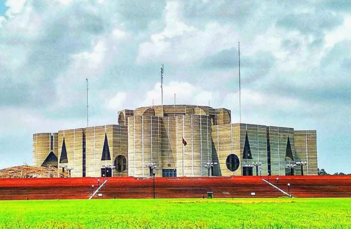 ত্রয়োদশ জাতীয় সংসদের সংরক্ষিত নারী আসনের সংসদ সদস্যদের শপথগ্রহণ আজ অনুষ্ঠিত হচ্ছে।