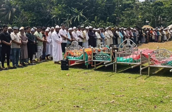 ঘাতক স্বামীর হাতে নিহত মা ও তিন শিশুসহ ৫ জনের শেষ বিদায়
