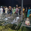 রায়পুরের সেই বর্বরোচিত ট্র্যাজেডি, কুমিল্লার হোমনায় পাশাপাশি ৪ কবরে চিরনিদ্রায় মা ও তিন মেয়ে, বাকরুদ্ধ একমাত্র সন্তান সিফাত