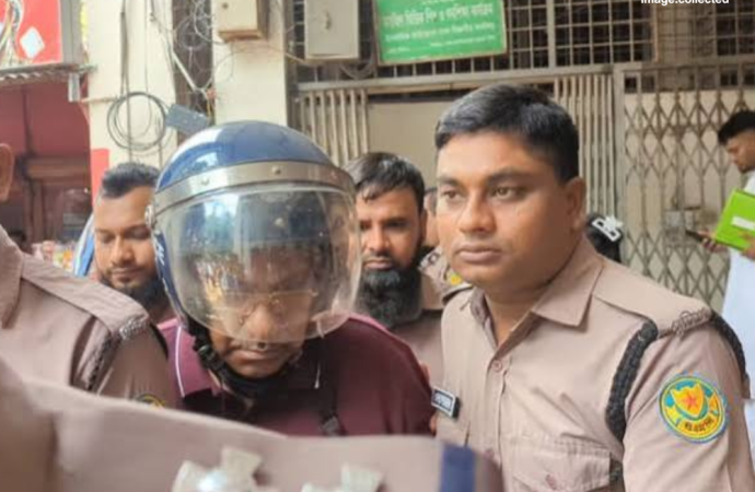 সম্পদের বিবরণী দাখিল না করার অপরাধে সাবেক ডেপুটি গভর্নর এস কে সুর চৌধুরীর ৩ বছরের কারাদণ্ড