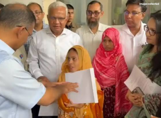 তিন প্রতিবন্ধী ব্যক্তির হাতে সরাসরি নিয়োগপত্র তুলে দিলেন প্রধানমন্ত্রী: আত্মনির্ভরশীলতার নতুন দিগন্ত