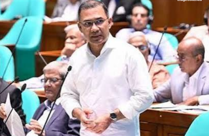 সব সরকারি সেবা মিলবে এক কার্ডেই! পর্যায়ক্রমে ‘ইউনিভার্সাল কার্ড’ চালুর ঐতিহাসিক ঘোষণা দিলেন প্রধানমন্ত্রী তারেক রহমান