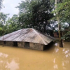 পাহাড় ও উপকূলে প্রকৃতির তাণ্ডব:ঢল ও বন্যায় বিপর্যস্ত ৪ জেলা, কক্সবাজারে পাহাড়ধস ও বানের পানিতে আরও ২ জনের মৃত্যু!