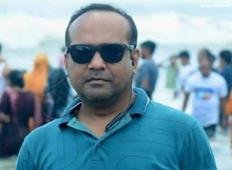 নরসিংদীতে মাদকবিরোধী পুলিশের অভিযান: ৫০ পিস ইয়াবাসহ উপজেলা স্বাস্থ্য কমপ্লেক্সের আরএমও আটক