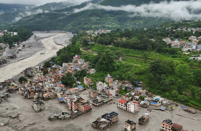নেপাল ও তিব্বতে ভয়াবহ পাহাড়ি ঢল ও হিমবাহ ধসে প্রাণহানি বেড়ে ৬৯১, নিখোঁজ অন্তত ৩ হাজার