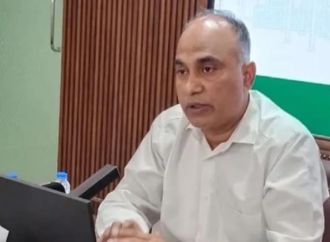 প্রতি লিটার ডিজেলে প্রায় ৯০ টাকা লোকসান হচ্ছে উল্লেখ করে জ্বালানি তেলের দাম বাড়ানোর যৌক্তিকতা তুলে ধরলেন বিপিসি চেয়ারম্যান