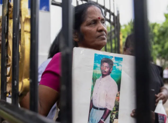 শ্রীলঙ্কার জাফনায় বিশাল গণকবর আবিষ্কার; চেম্মানি এলাকার একটি স্থান থেকে শিশু ও নবজাতকসহ মোট ৫৭২ জনের কঙ্কাল ও দেহাবশেষ উদ্ধার